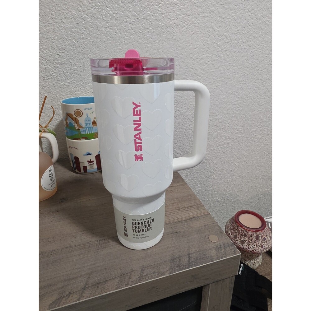 NWT 40 oz Stanley Lovely Valentines Day release for 2026